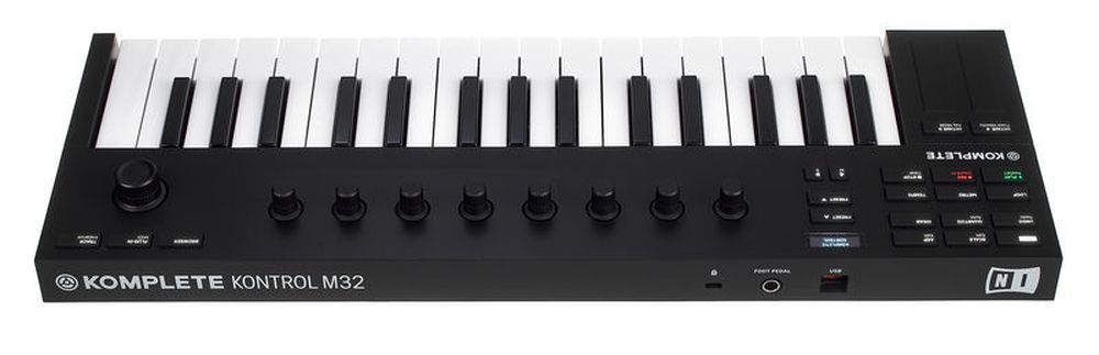 Native Instruments Komplete Kontrol M32 - B2B Music Store