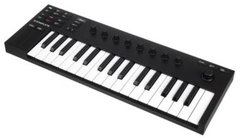 Native Instruments Komplete Kontrol M32 - B2B Music Store